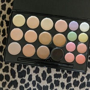 🔥concealer and corrector palette
